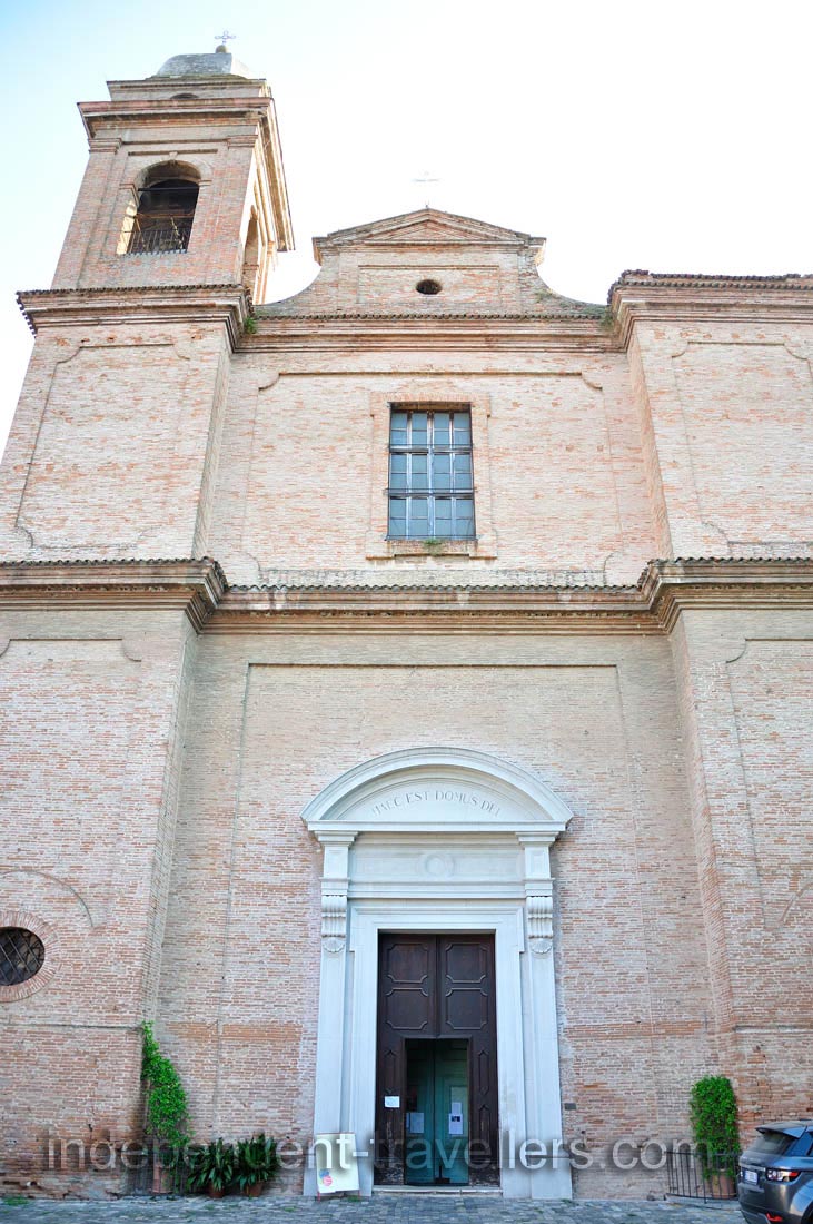 The facade of the church of Parrocchia Collegiata