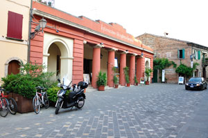 Tourist information center is located on Vicolo Denzi, 17