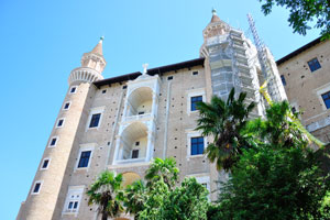 The facade of Ducal Palace is under restoration works