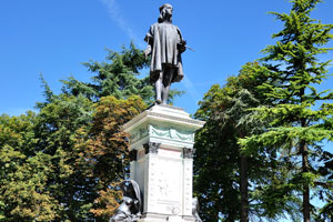 The Raphael monument is in Raffaello Sanzio park