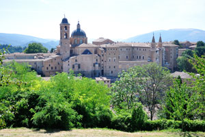 An awesome view of ancient castles and churches opens from Albornoz Fortress