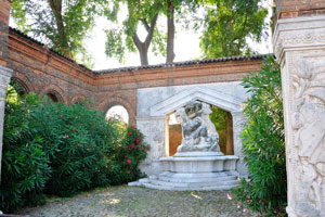 Statue on the Campo San Donato square on Murano