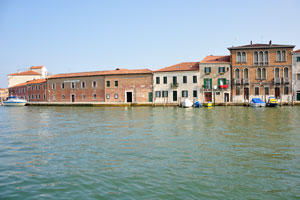 Antica Vetreria Fratelli Toso is a traditional Murano glass factory run by Toso family since 1854