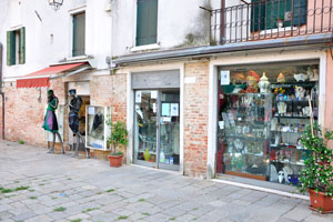 One of the shops on the Campo Santa Maria Nova square