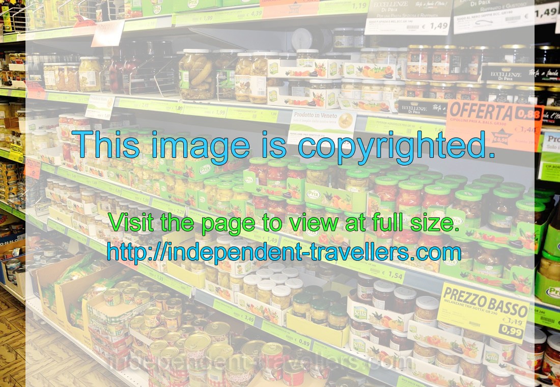 Prix Quality Discount italiano: canned olives and other vegetables