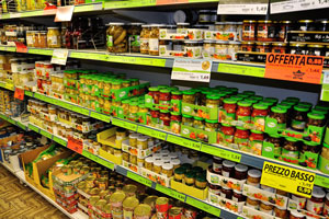 Prix Quality Discount italiano: canned olives and other vegetables
