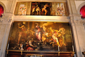 Painting “Christ expels the money changers from the temple” by Fumiani in the church of San Rocco