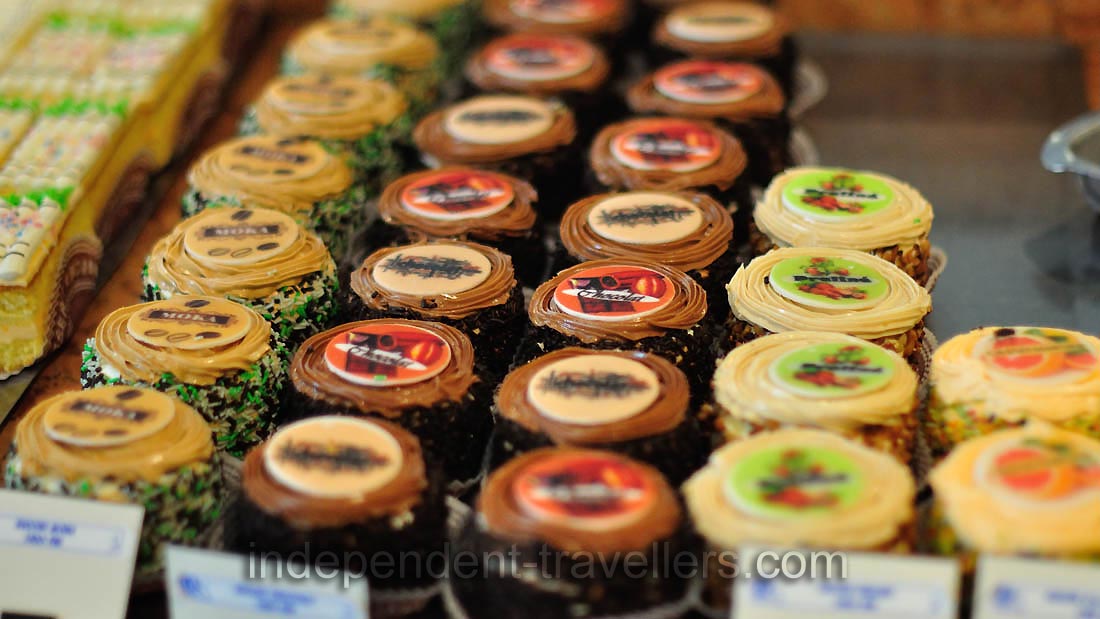 Pâtisserie Abidjanaise is known for its traditional pastry cakes, delicious local cakes and meringues