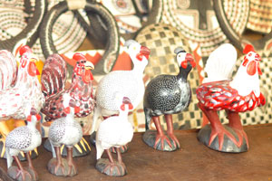 The figures of birds are being sold on the CAVA souvenir market