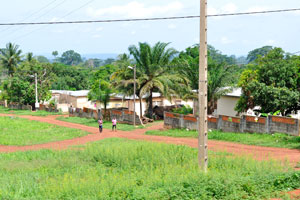 A village is somewhere on the road from Yamoussoukro to Korhogo
