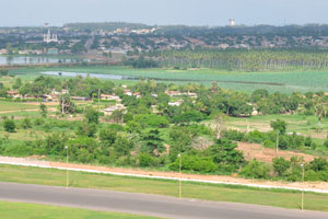 The mosque of Yamoussoukro is in the background