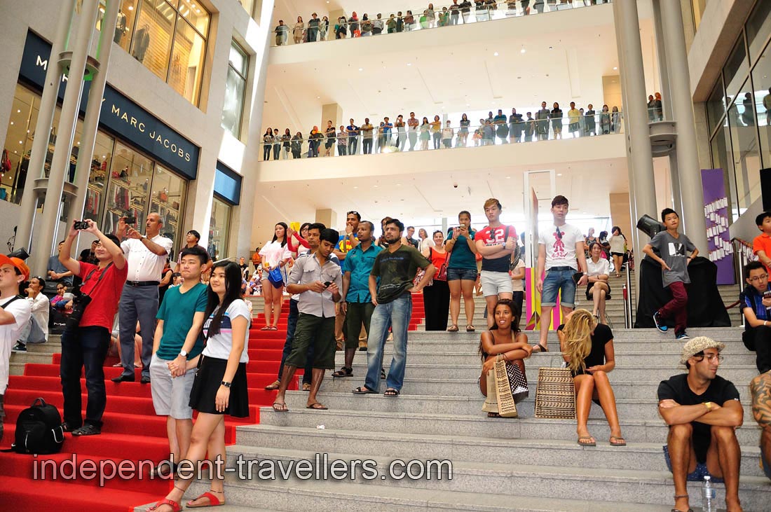Pavilion's visitors are watching the dance
