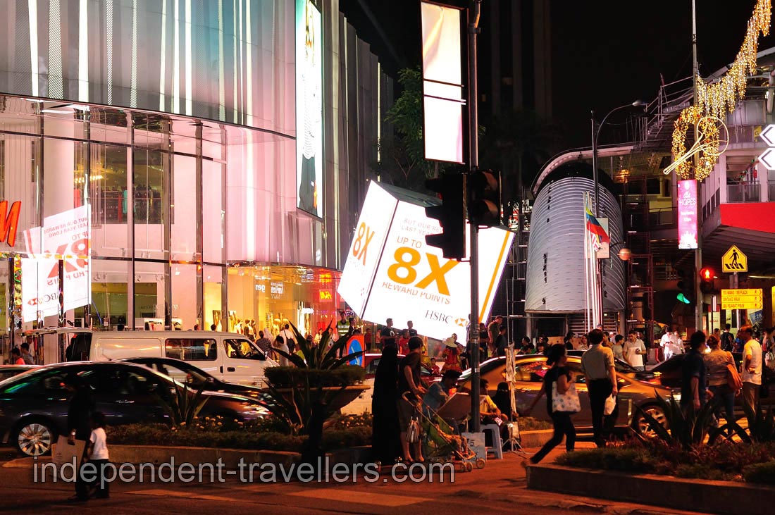 Bintang Walk has been transformed to one of the most trendy and hectic shopping clusters in the city