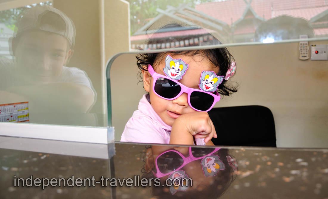 Little malaysian girl with the sunglasses