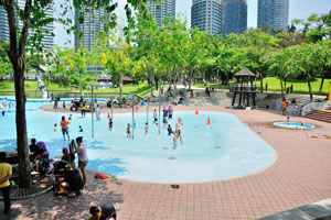 KLCC park itself contrasts as a calm environment in the midst of the hustle and bustle of the city