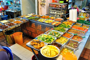 Venny restaurant serves inexpensive and tasty meals and is located beside the Nasi Kandar Arraaziq restaurant