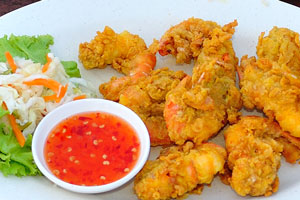 Delicious dishes with prawns cost 20RM each in the New Cocohut restaurant