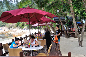 This Coral View Island Resort cafe is located not far from PIR