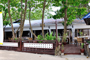 Restaurant of Coral View Island Resort
