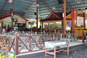 Restaurant of Flora Bay Resort