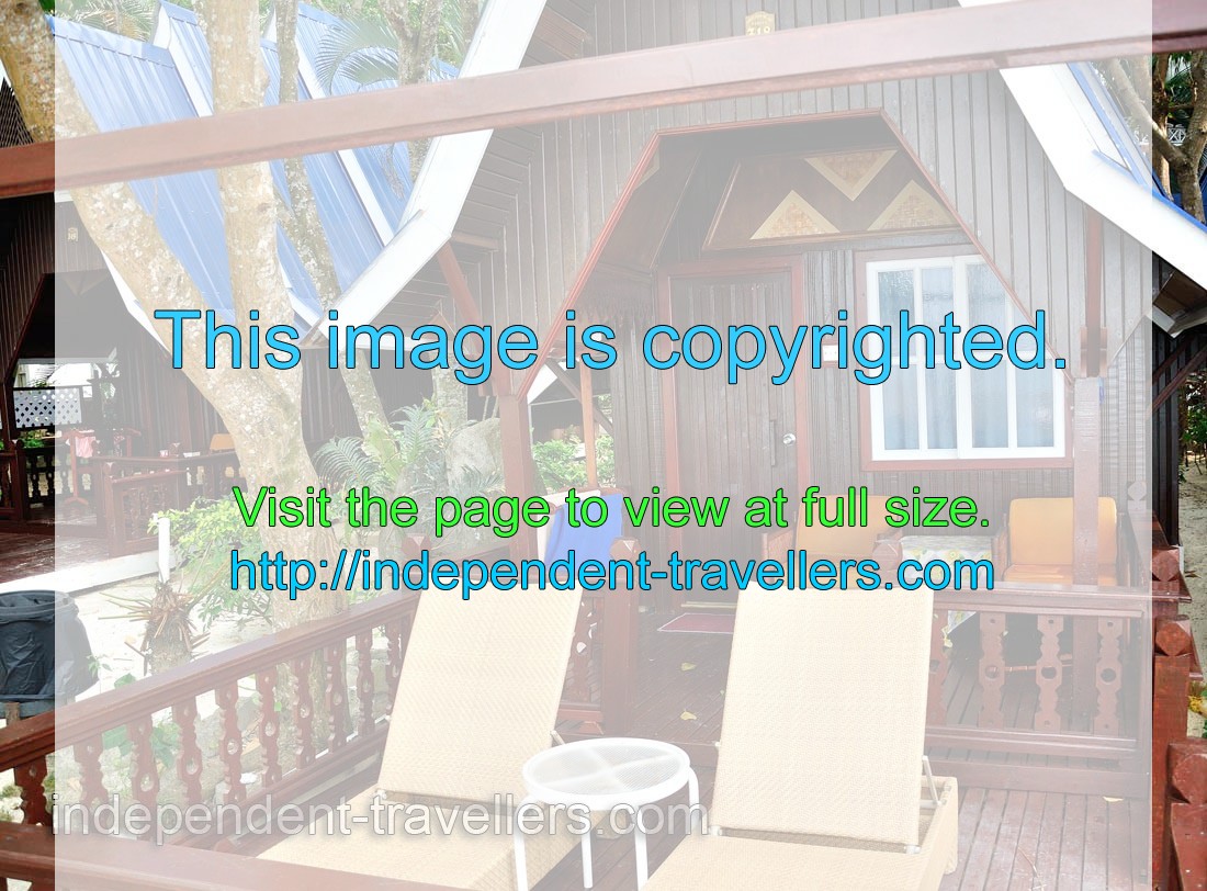 Cottage number 318 of Coral View Island Resort is located close to the PIR beach