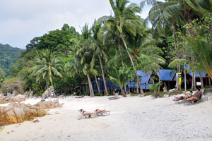 Several cottages of Coral View Island Resort are located on the westernmost side of the PIR beach