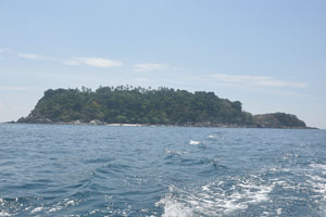 View of the Rawa island from the Tokong Burung island