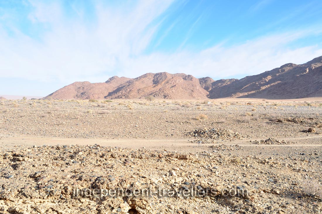 Dunes as seen from Sesriem Canyon