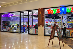“Babies R Us” and “Toys R Us” shops