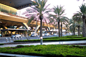 This road is in front of the arrivals hall of Hamad International Airport (IATA: DOH)