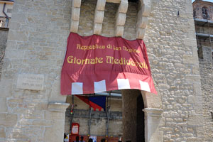 An inscription on the San Francesco gate reads “Medieval Days”