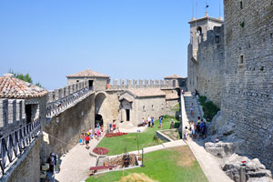 The inner space of Guaita fortress is protected from external attacks