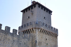 An outstanding tower is in the center of Guaita fortress
