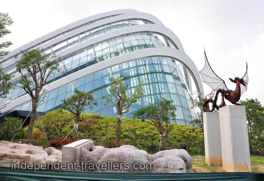 Flying dragon statue has been placed beside Cloud Forest