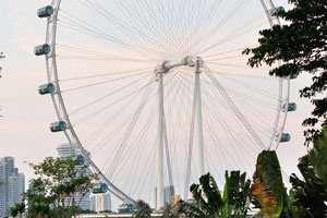 Singapore Flyer is a very huge Ferris wheel in Singapore