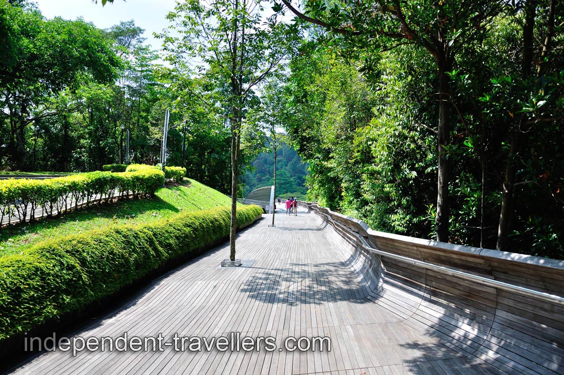 Henderson Waves is a 274 m (899 ft) long pedestrian bridge