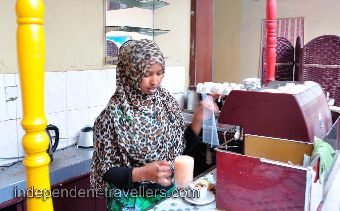 Juice saleswoman in the Oriental hotel