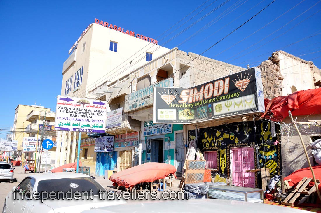 Simodi Jewellery and Gems Company's shop is located near the Darasalam Center