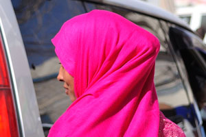 Somali woman smiles at me
