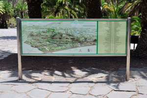 This map of the garden is located on “Matías Vega” Plaza