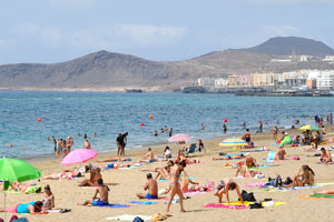 Gran Playa Canteras as seen from the descent which is located near the street of Calle Bernardo de la Torre