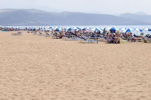 Gran Playa Canteras is the beach of fine ivory sand in front of the open ocean