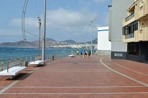 This part of Paseo de Las Canteras is beside the house of Paseo de las Canteras, 87