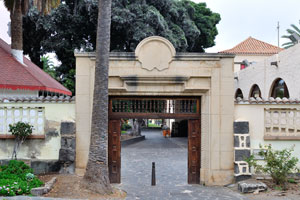 The entrance to the Pasaje Juan Rodríguez Drincourt