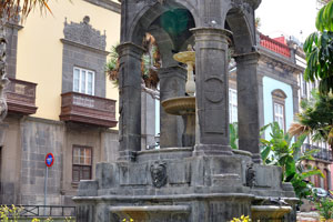 Chapel of the Holy Spirit is located on Plaza del Espíritu Santo square