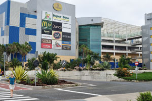 “Centro Comercial El Muelle” shopping mall