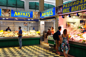 The fish stalls of Pescaderías Artiles are at the Mercado Central market