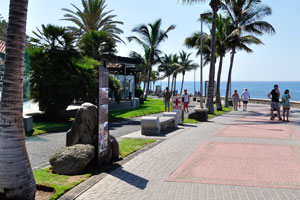Paseo de las Meloneras is a seafront with endless bars, restaurants and market style shops selling goods
