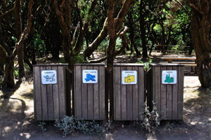 There are waste containers in Laguna Grande park