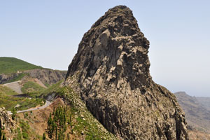 Roque de Agando has the following geo coordinates: 28°06′19″N 17°12′49″W
